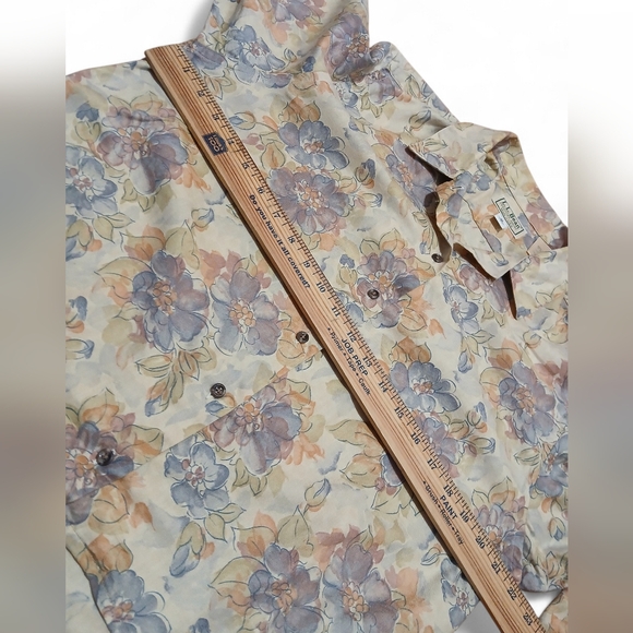 L.L. Bean Made In USA Women's Size 14 Large Vintage Floral Button Down Shirt - Picture 6 of 7